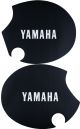 Seitendeckelaufkleber-Set 'YAMAHA' rechts+links, schwarz, B-Ware, da Schrift li/re unterschiedliche Höhe hat (rechts ca. -7mm)